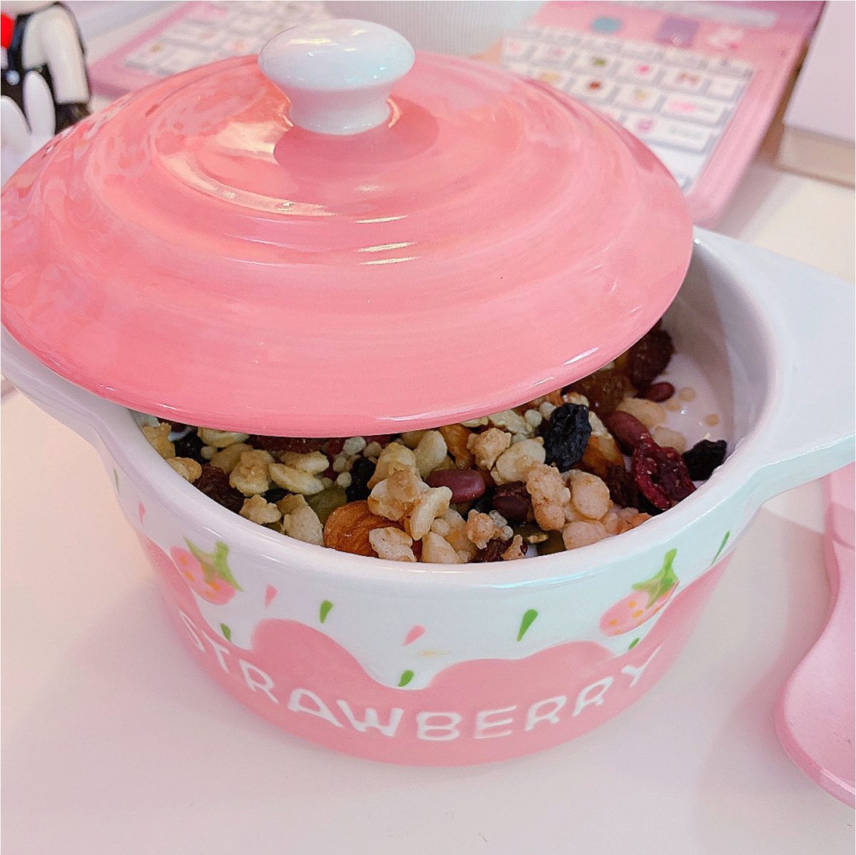 Cute pink Strawberry ceramic Bowl with Lid - Image 6
