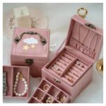 Retro flannel jewelry storage box